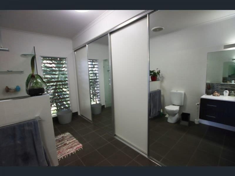 15 Leslie Lane, South Mission Beach QLD 4852