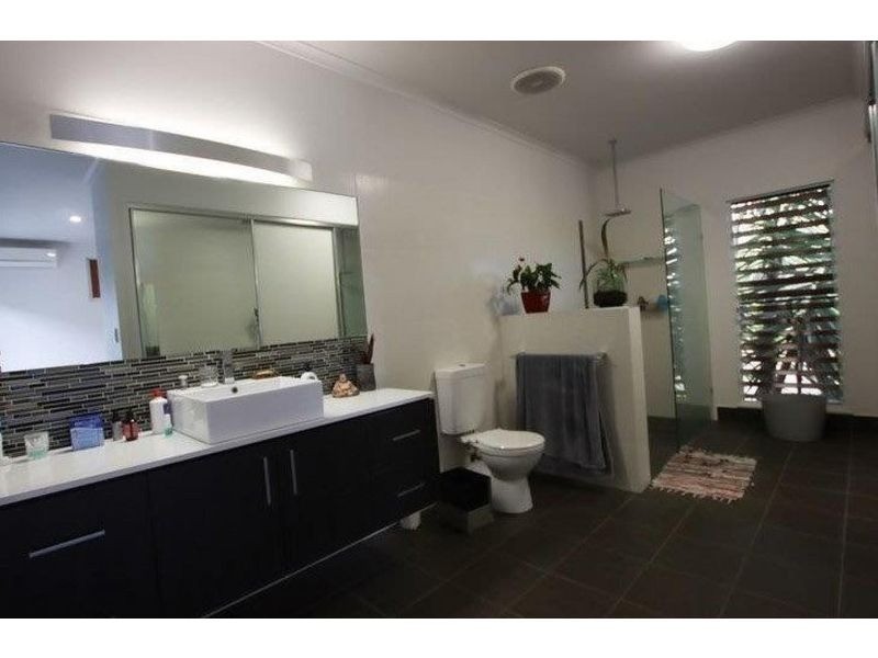 15 Leslie Lane, South Mission Beach QLD 4852