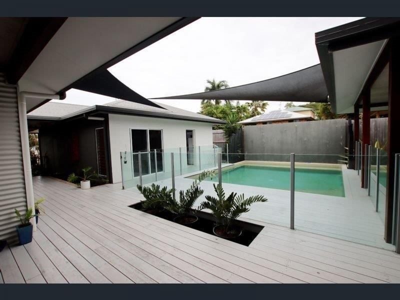 15 Leslie Lane, South Mission Beach QLD 4852