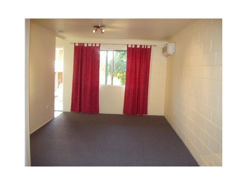 1-4/6 Wenitong Street, West Gladstone QLD 4680