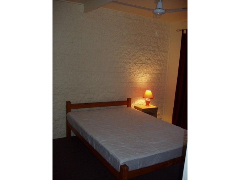 1 – 5/70 Glenlyon Street, Gladstone QLD 4680