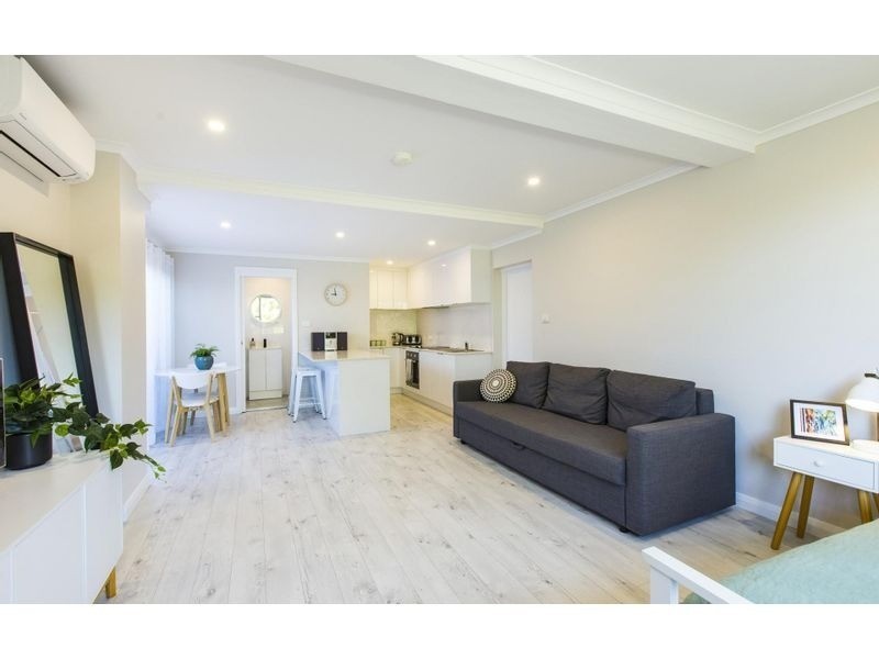 5 Holly Circuit, New Lambton Heights NSW 2305