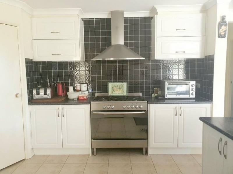 13 Walker Road, Gleneagle QLD 4285