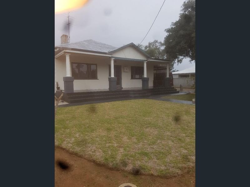 6 Millington Street, Northam WA 6401