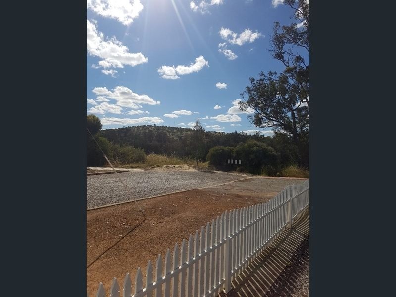 6 Millington Street, Northam WA 6401