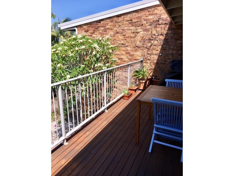 2/20 Sobraon Street, Sunrise Beach QLD 4567