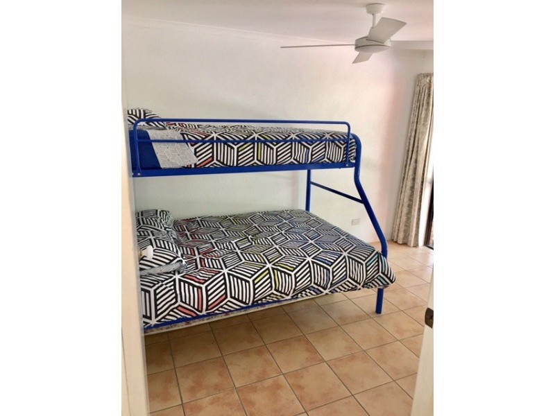 2/20 Sobraon Street, Sunrise Beach QLD 4567