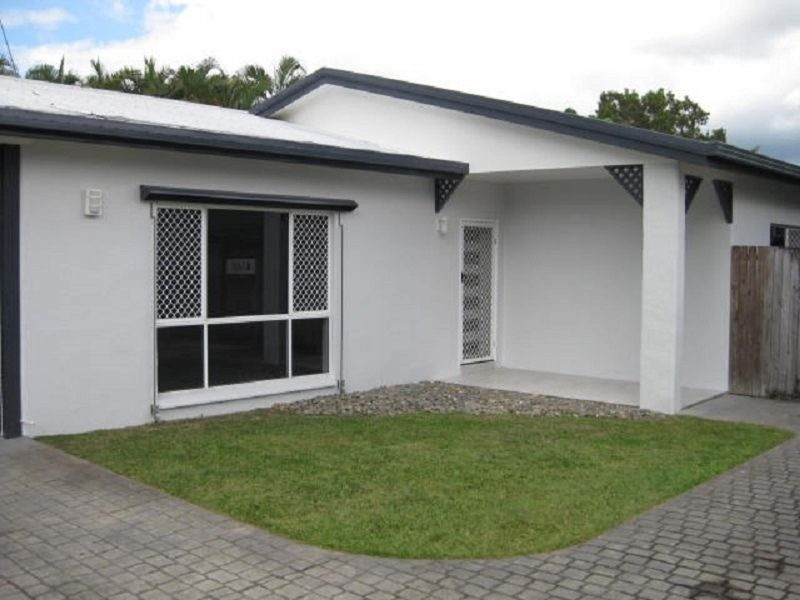 2/14 Trucano Close, Whitfield QLD 4870