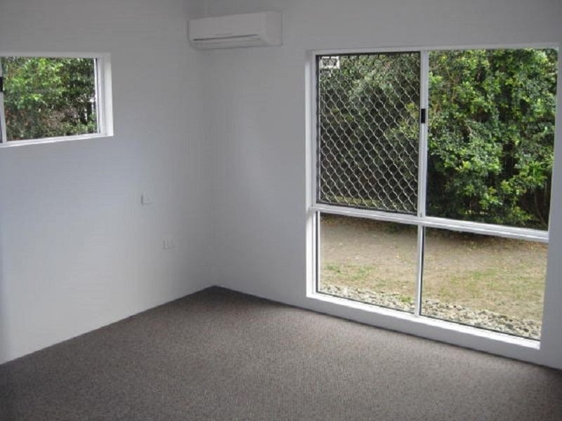 2/14 Trucano Close, Whitfield QLD 4870