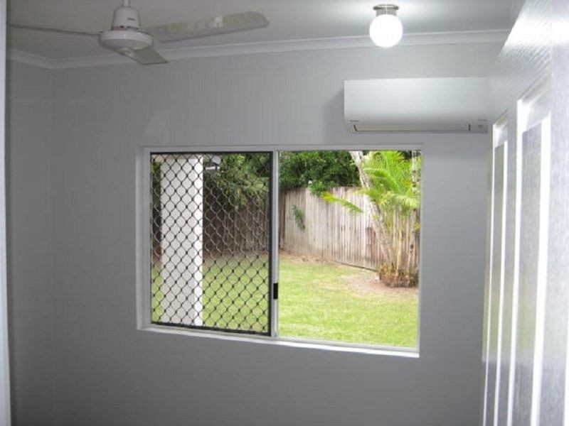2/14 Trucano Close, Whitfield QLD 4870