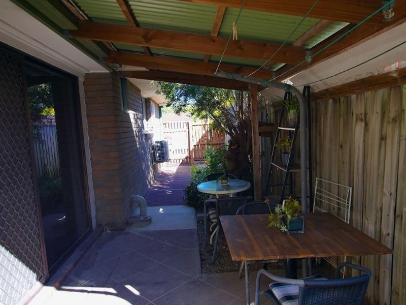 17 Shillito Street, Southport QLD 4215