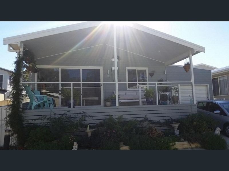 35/300 Kings Point Drive, Ulladulla NSW 2539