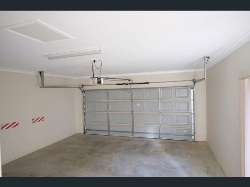 26 Leicester Square, Highland Park QLD 4211