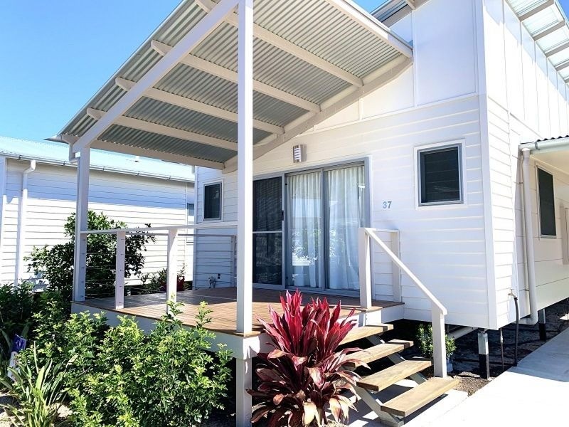 151 Esplanade, Woodgate QLD 4660
