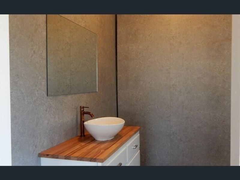 83 East Street Extended, Mount Morgan QLD 4714