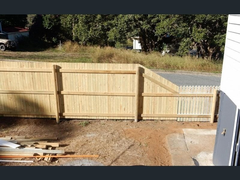 83 East Street Extended, Mount Morgan QLD 4714