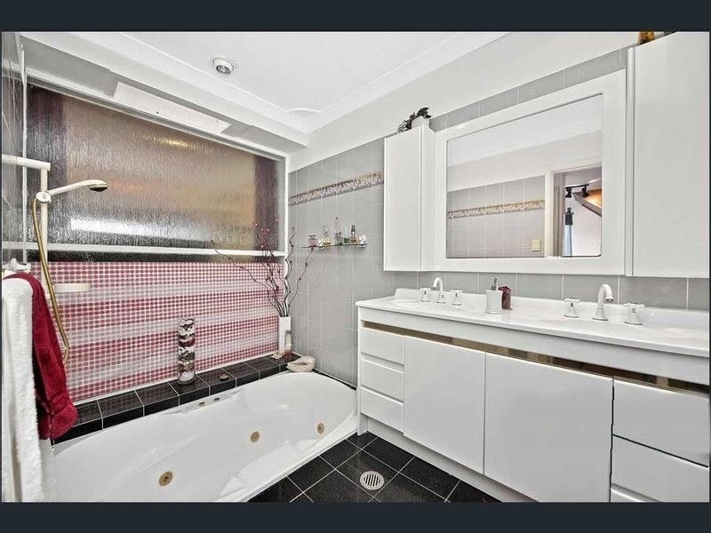 9 Wills Avenue, Castle Hill NSW 2154