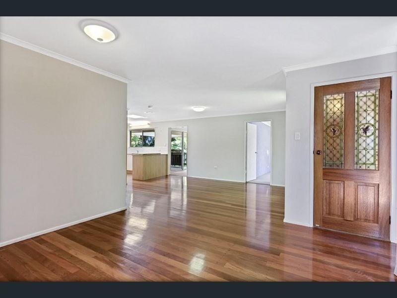 22 Dinmore Street, Woombye QLD 4559