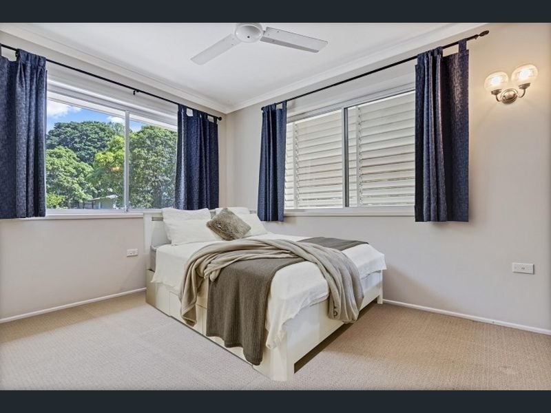 22 Dinmore Street, Woombye QLD 4559