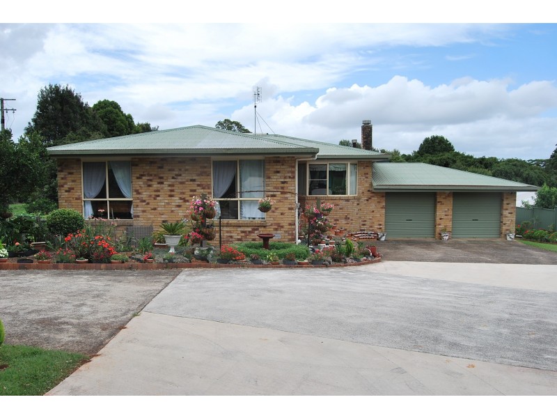 121 Gardners Lane, North Maleny QLD 4552