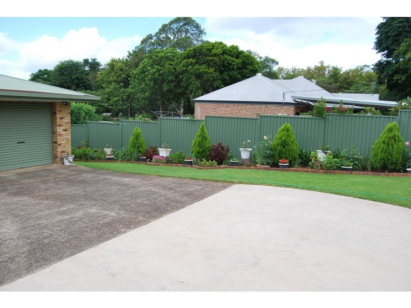 121 Gardners Lane, North Maleny QLD 4552