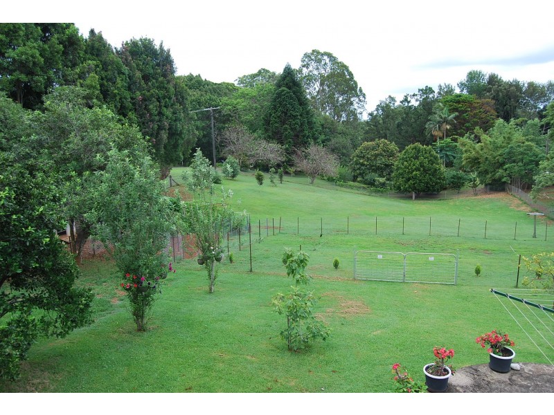121 Gardners Lane, North Maleny QLD 4552