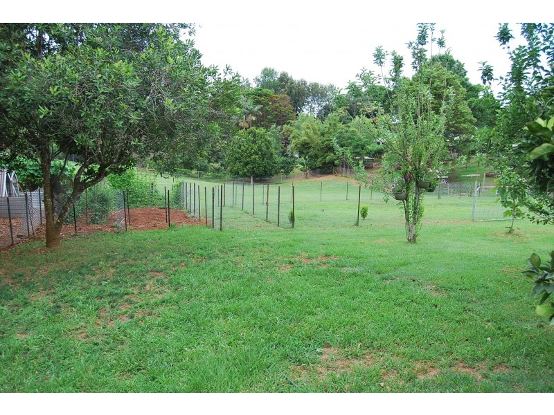 121 Gardners Lane, North Maleny QLD 4552