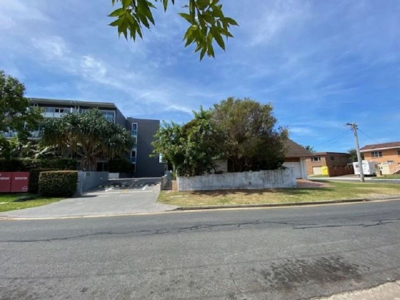 31 Madang Crescent, Runaway Bay QLD 4216