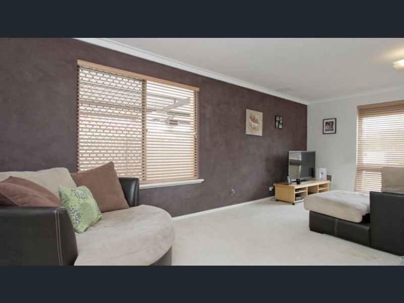 47 Ward Crescent, Kelmscott WA 6111