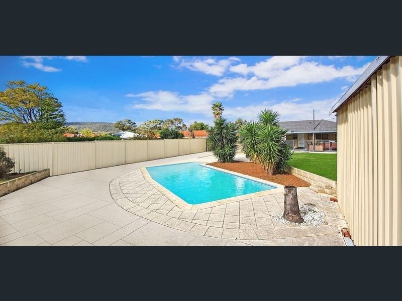 47 Ward Crescent, Kelmscott WA 6111