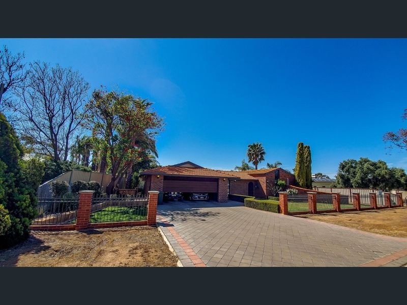 2 Cousins Road, Dalwallinu WA 6609