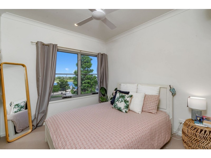 44/2 Town Centre Close, Carrara QLD 4211