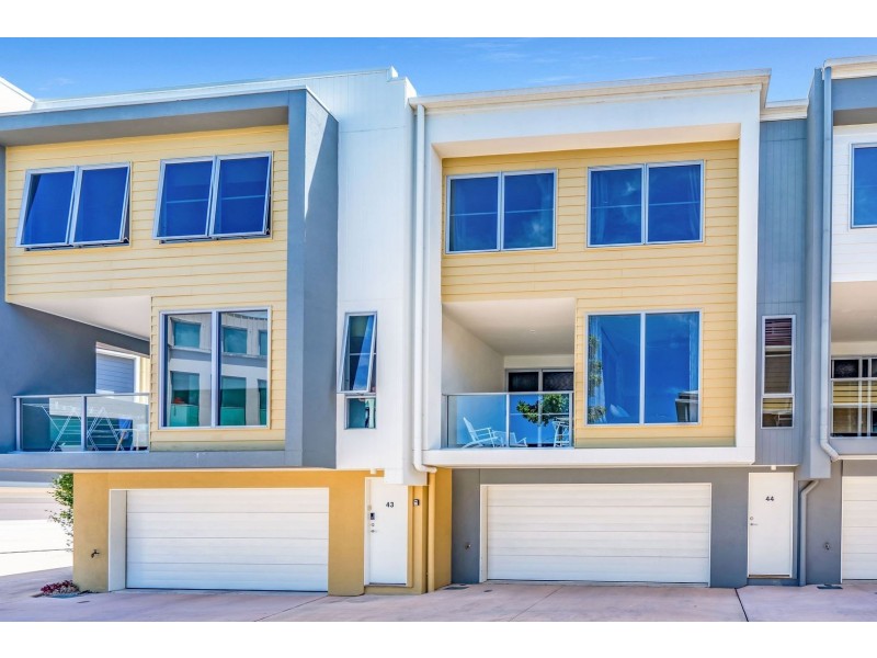 44/2 Town Centre Close, Carrara QLD 4211