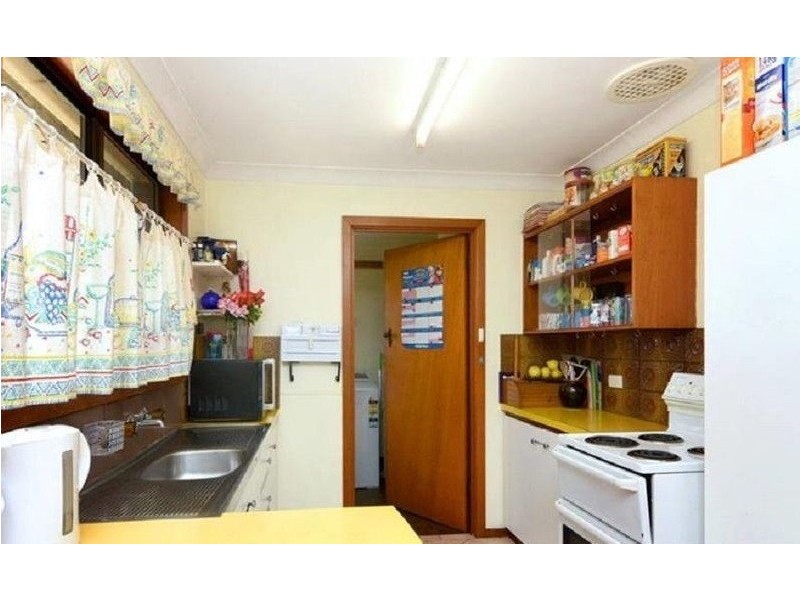 40 Jacaranda Crescent, Withers WA 6230