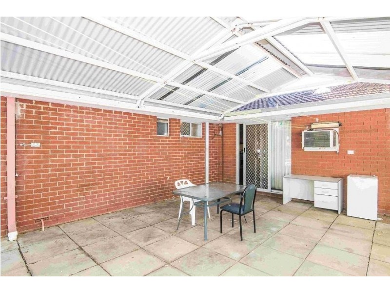 3 Castle Place, Armadale WA 6112