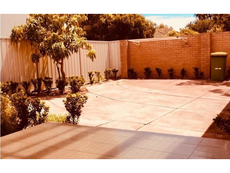 90 Wichmann Road, Attadale WA 6156