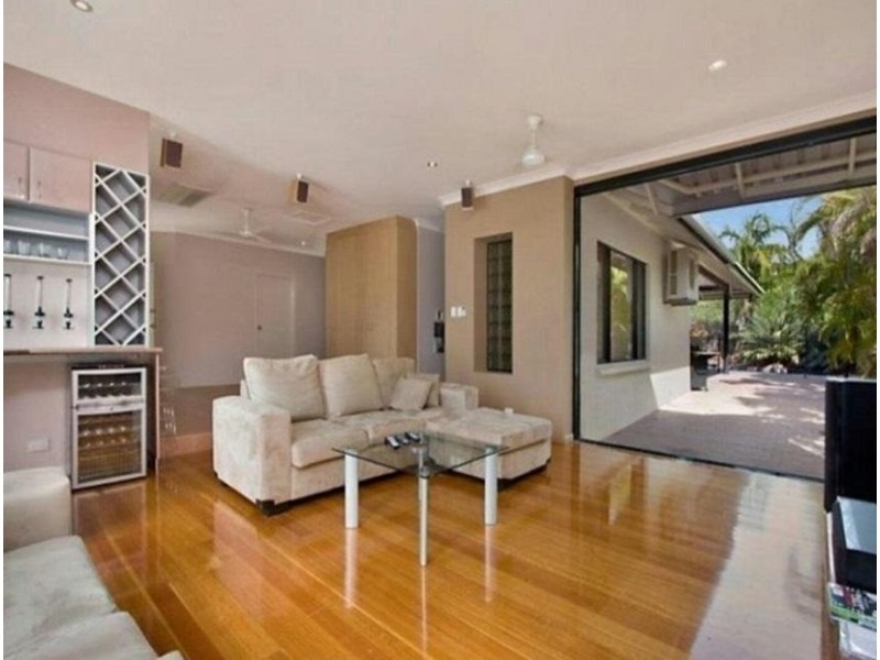 25 Cullen Bay Crescent, Cullen Bay NT 0820