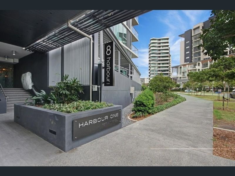 11901/8 Harbour Road, Hamilton QLD 4007