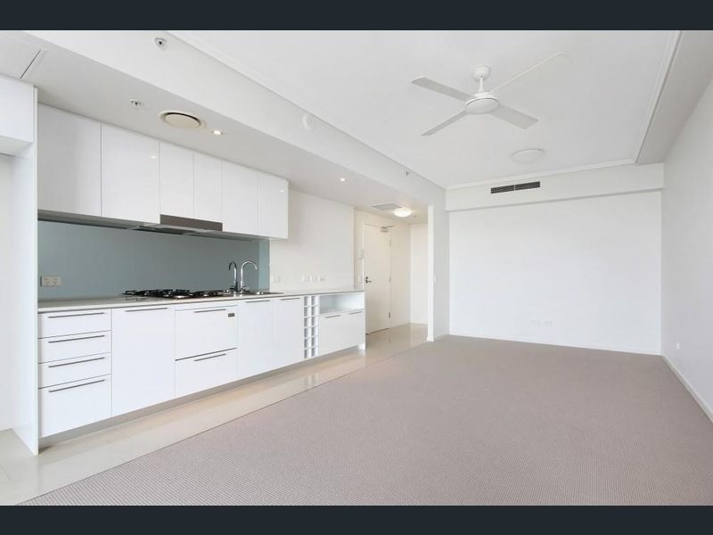 11901/8 Harbour Road, Hamilton QLD 4007