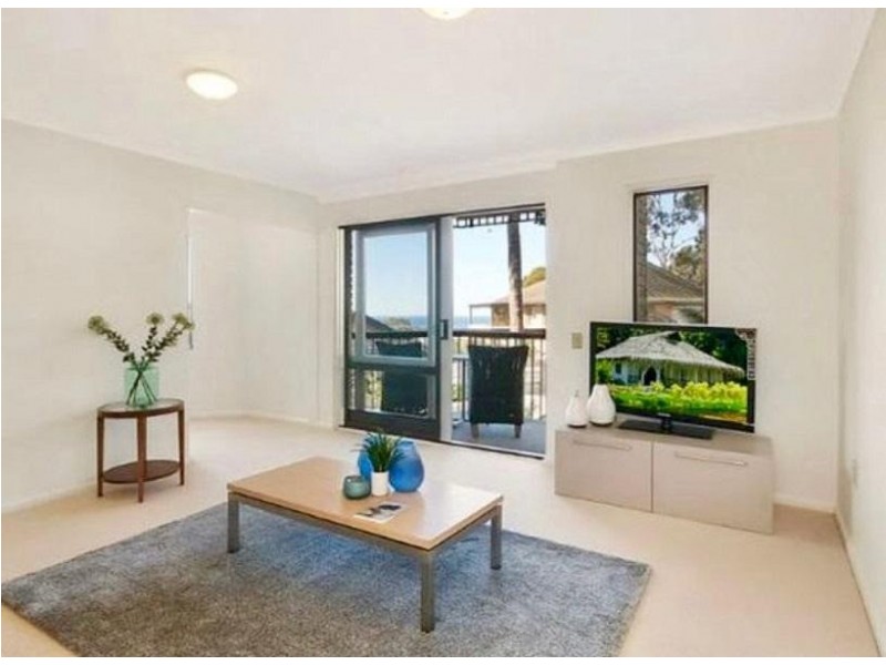 2/10 Minkara Road, Bayview NSW 2104