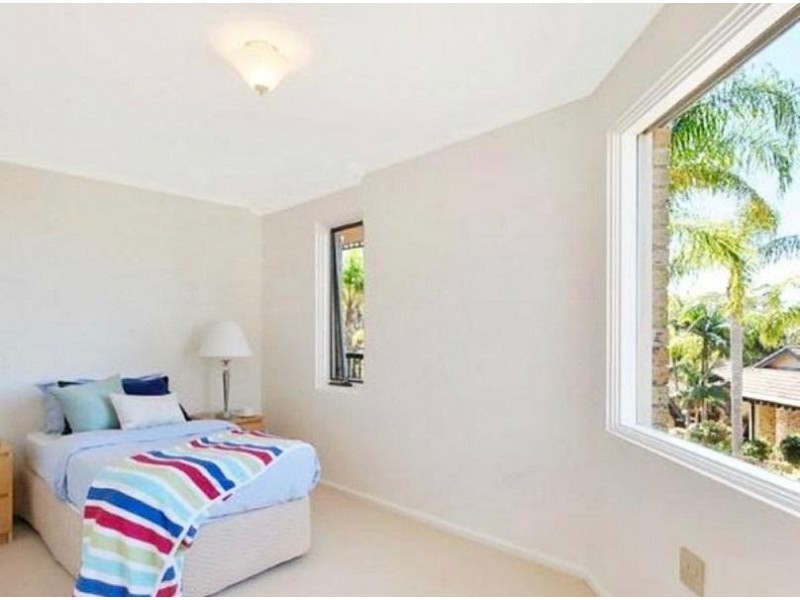 2/10 Minkara Road, Bayview NSW 2104