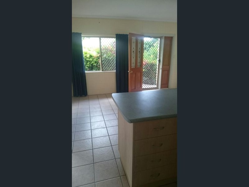 15 Balmoral Close, Cairns City QLD 4870