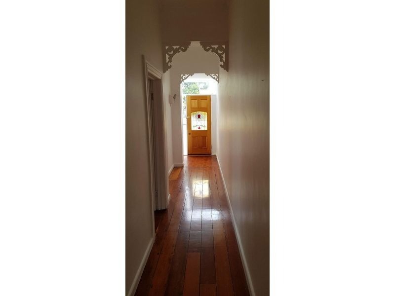 10 Kalymna Grove, St Kilda East VIC 3183