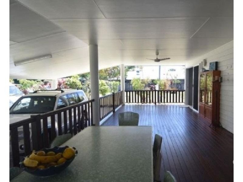 39 Seafarer Street, South Mission Beach QLD 4852