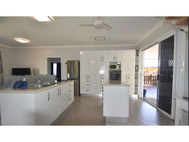 39 Seafarer Street, South Mission Beach QLD 4852