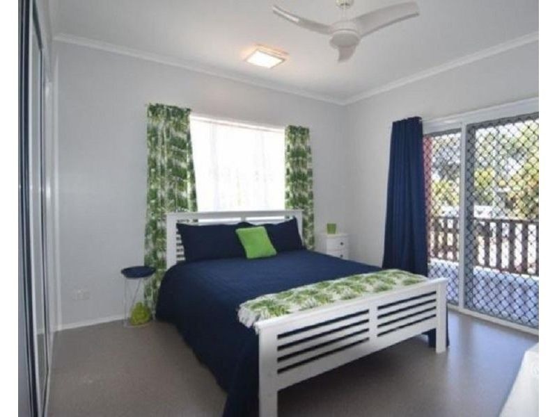 39 Seafarer Street, South Mission Beach QLD 4852