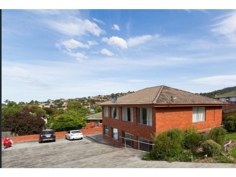 2/8 Wallace Avenue, Lenah Valley TAS 7008