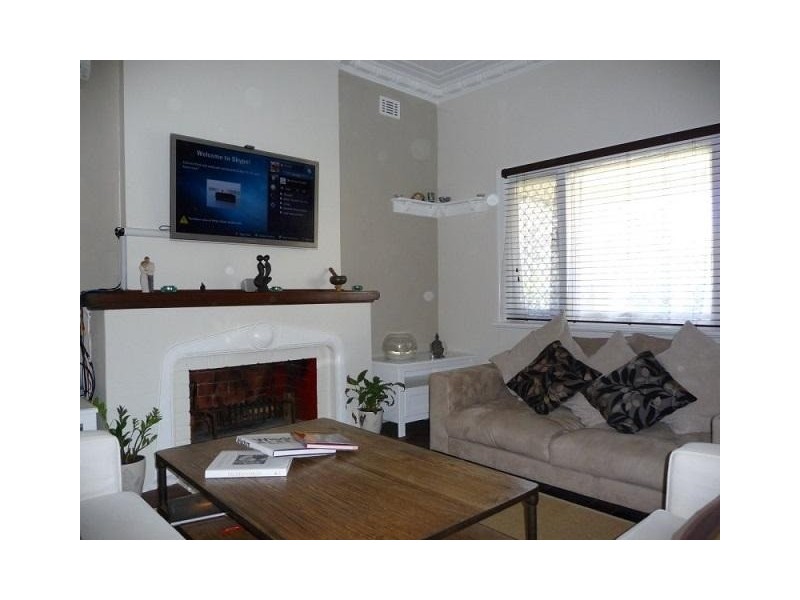 21 Fitzroy Road, Rivervale WA 6103