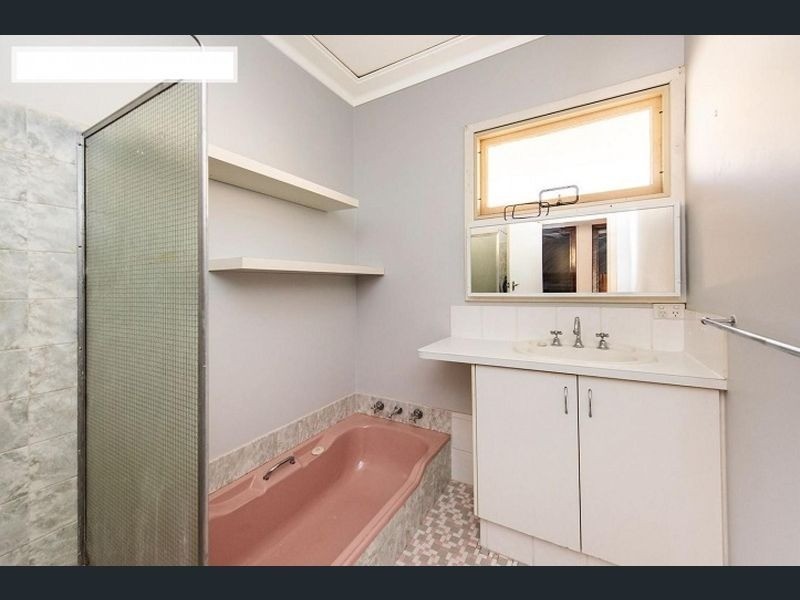 17A Tuck Street, Armadale WA 6112