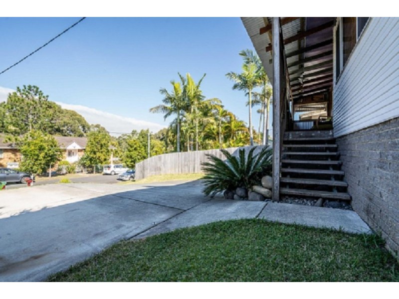 5 Maltman Avenue, Southport QLD 4215